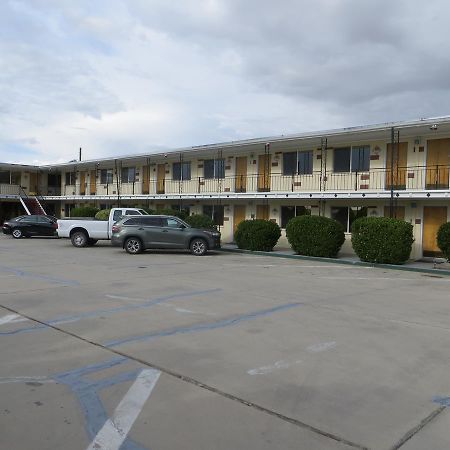Holiday Lodge Хоторн Екстериор снимка